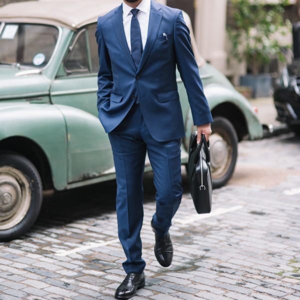 How The Best Dressed Men Wear Black Shoes & Navy Suits | Soxy