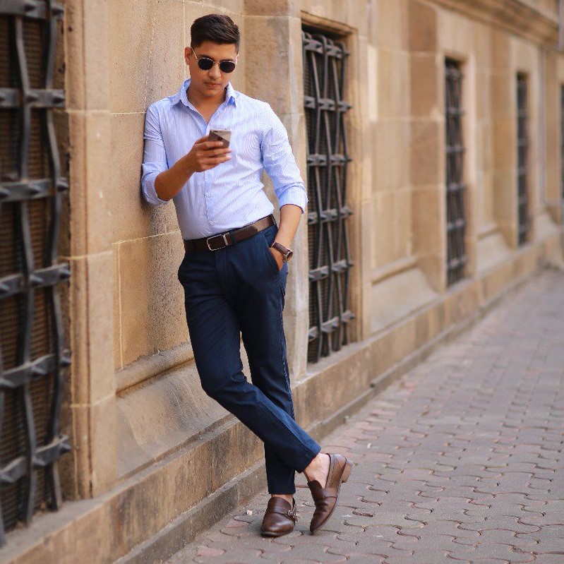 How The Best Dressed Men Wear Blue Shirts & Brown Shoes | Soxy