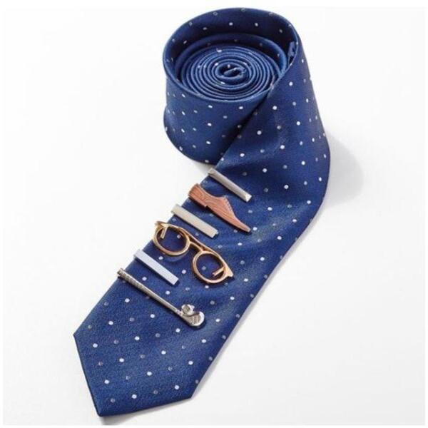 How to Wear a Tie Clip The Ultimate Guide Soxy