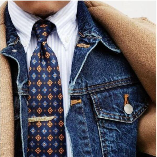 How to Wear a Tie Clip The Ultimate Guide Soxy