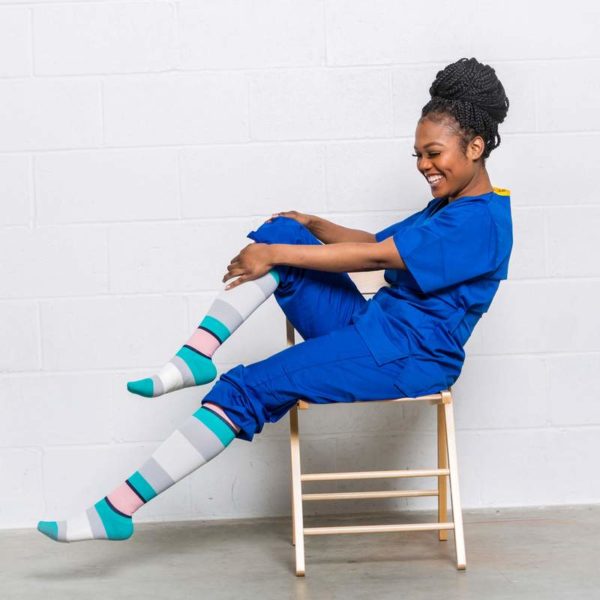 How To Put On Compression Socks Best Guide For 2023