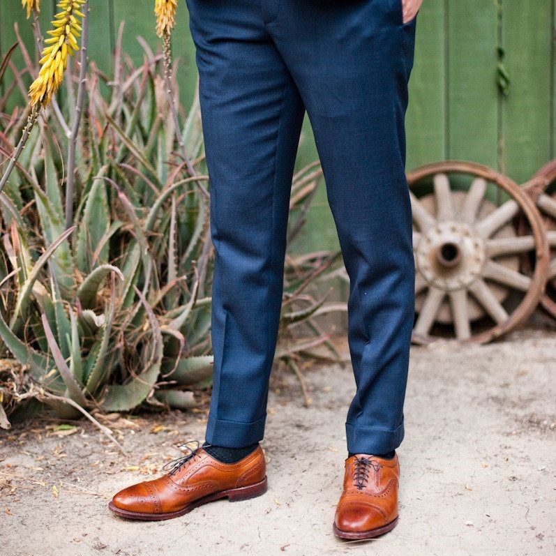 How The Best Dressed Men Wear Blue Suits & Brown Shoes | Soxy
