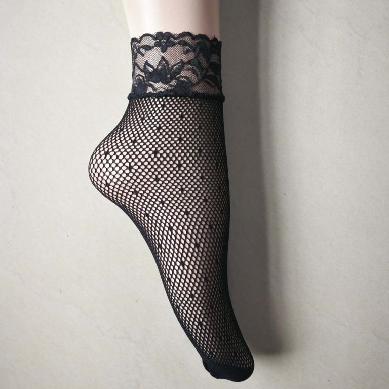 Polyester vs Cotton Socks Best Guide for 2021