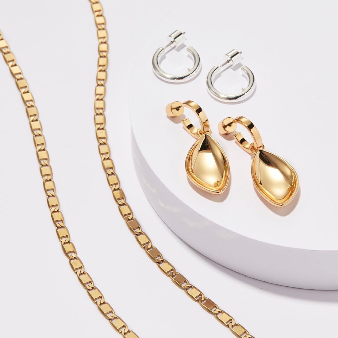 Best Minimalist Jewelry Brands Read This First