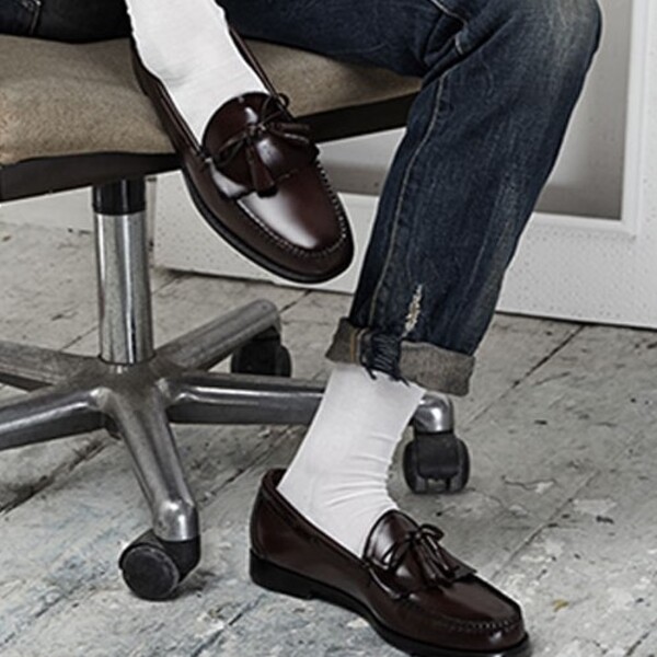 Wearing Socks with Sperrys Best Style Guide of 2020