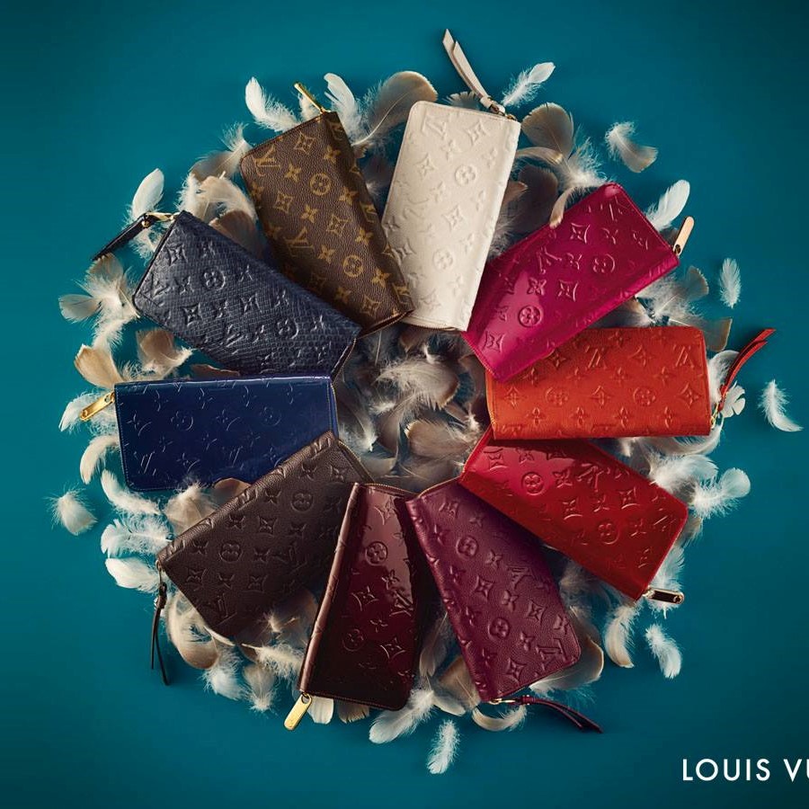 Louis Vuitton Pochette Melanie Wild at Heart Black in Cowhide