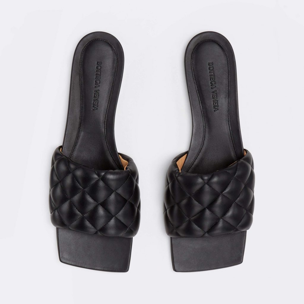 Bottega Veneta Padded Quilted Leather Flat Sandals in Nero