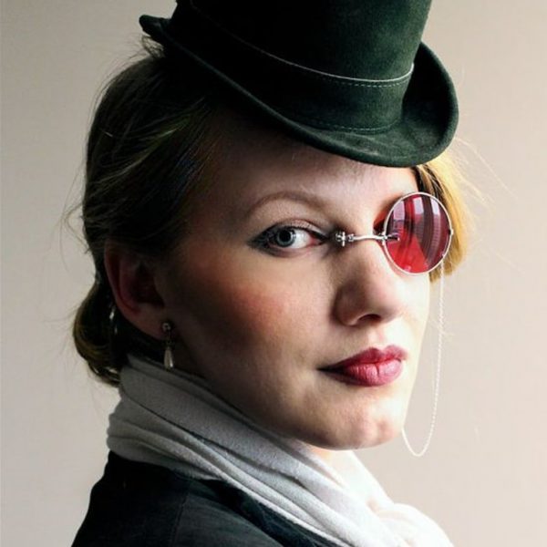 How to Wear a Monocle Read This First