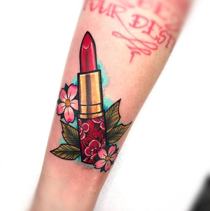 lipstick tattoo Archives - Things&Ink