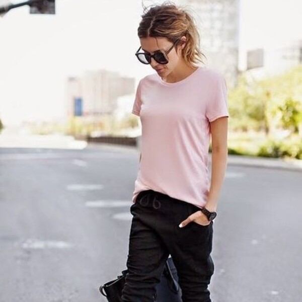 What to Wear With Sweatpants - Read This First