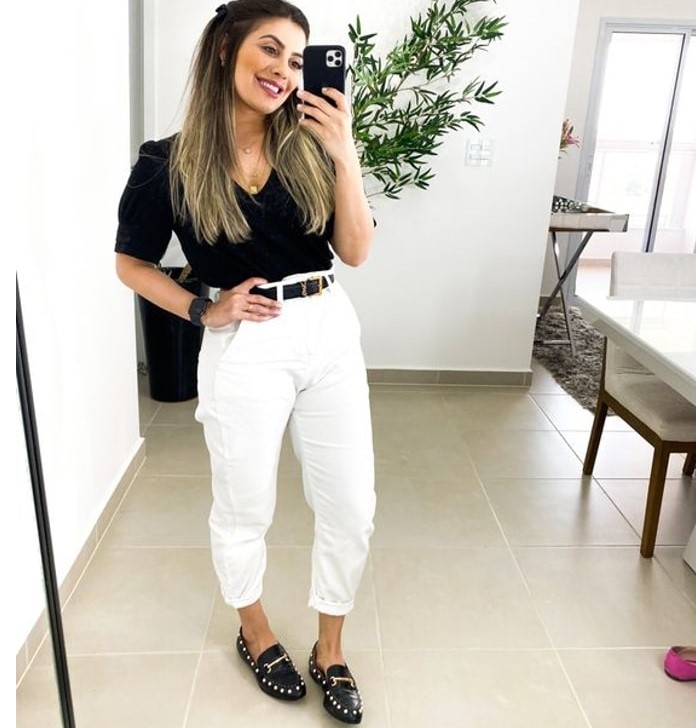 can-i-wear-black-shoes-with-white-pants