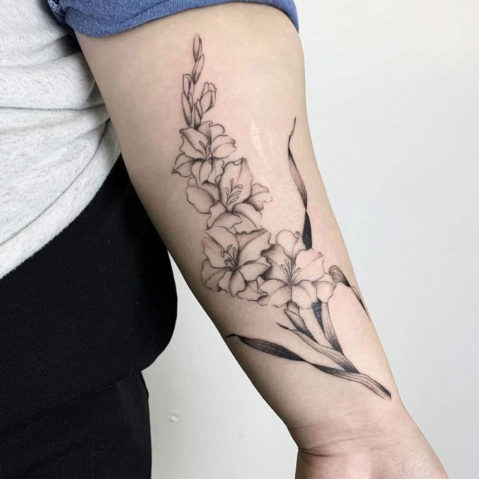 Gladiolus and California Poppy tattoo I did at New Generation Tattoo SJ,  CA. : r/tattoo