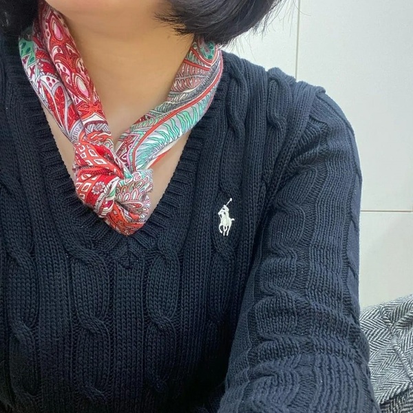 How To Wear A Hermes Scarf Read This First