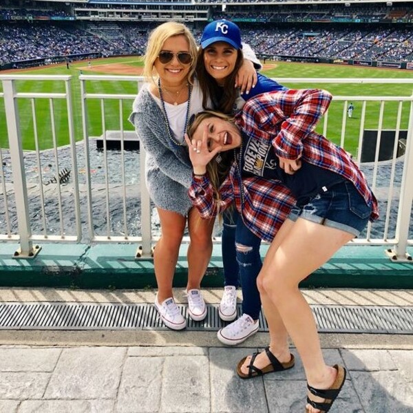 What to Wear to a Baseball Game - Read This First