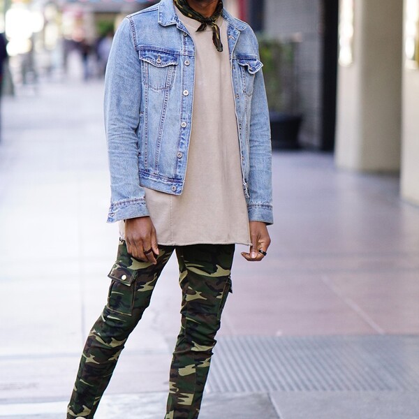 Camouflage Pants Outfits For Men 