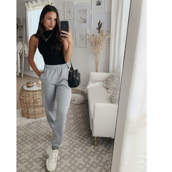 What To Wear With Grey Sweatpants Read This First