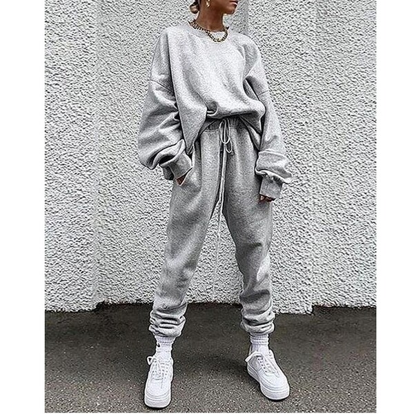 dark gray sweatpants outfit