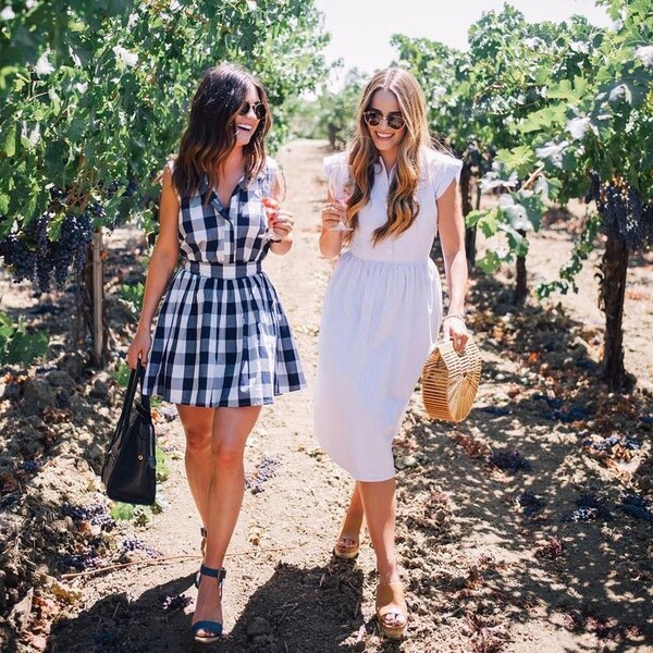 what-to-wear-to-a-winery-in-the-fall-alyson-haley-winery-outfits