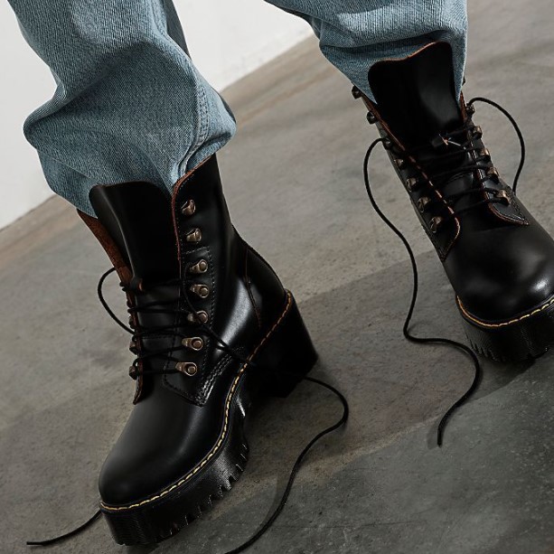How to wear combat boots