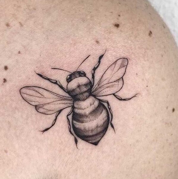 30 Best Bumblebee Tattoo Ideas 