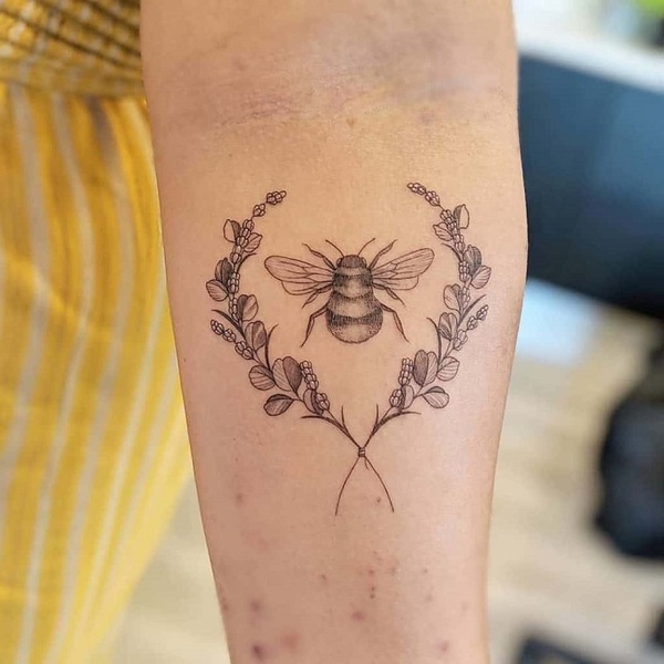 30 Best Bumblebee Tattoo Ideas 