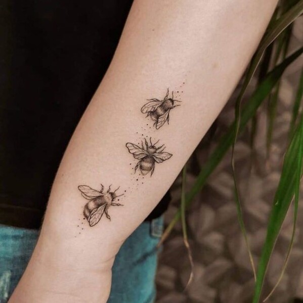 30 Best Bumblebee Tattoo Ideas Read This First