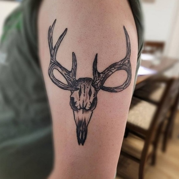 Skull Whitetailed deer Tattoo Skull Antler Creative black and white deer  skull white black Hair png  PNGEgg