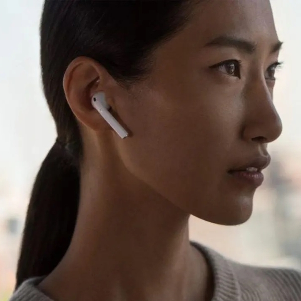 To Wear Airpods This First