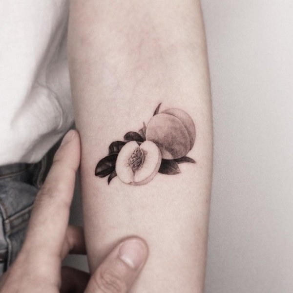 Tattoo uploaded by Stacie Mayer • Neo traditional peach tattoo by Sydney  Dyer. #fruit #neotraditional #peach #flower #banner #SydneyDyer • Tattoodo