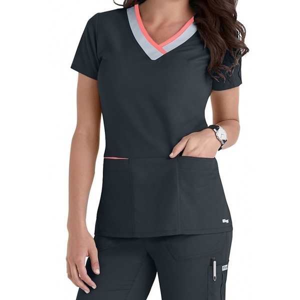What Do Nurses Wear? Read This First