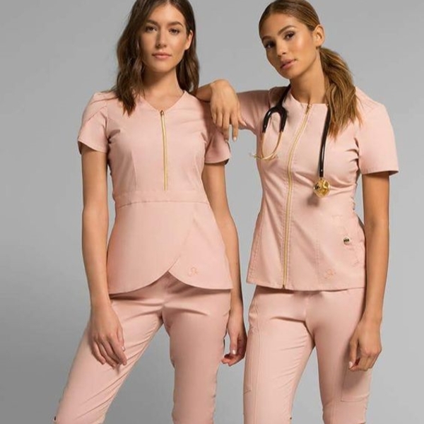 What Do Nurses Wear? Read This First