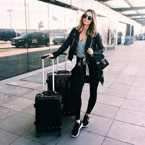 What To Wear To The Airport - Read This First