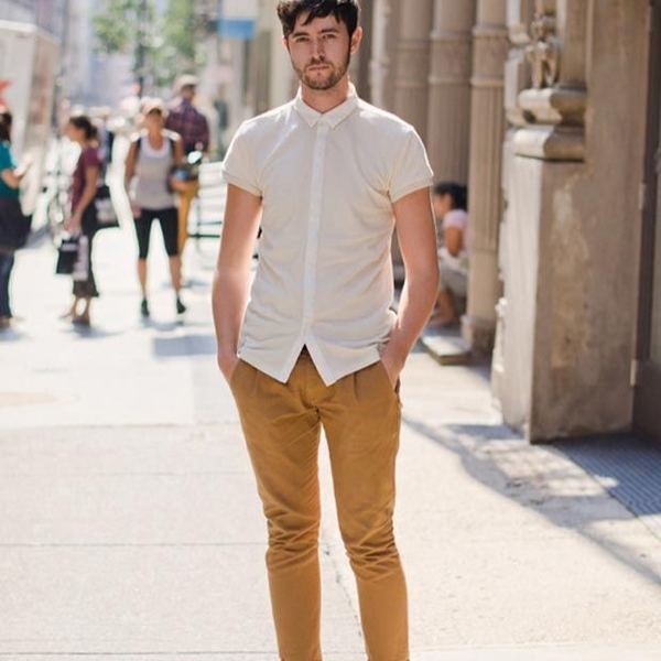 khaki pants outfit ideas for men