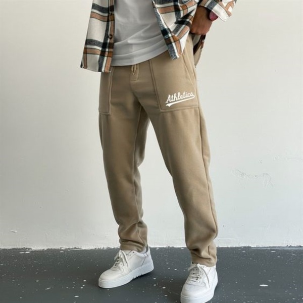 khaki cargo pants outfit mens