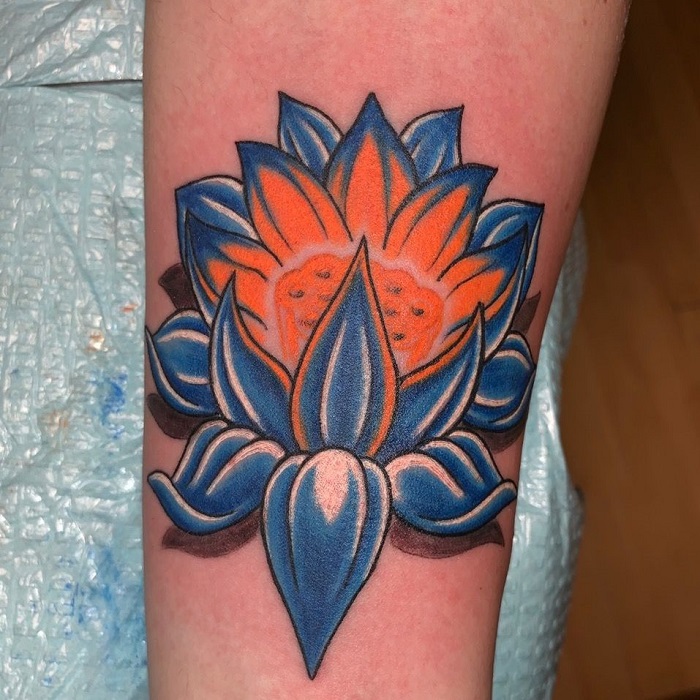 Blue Lotus Tattoo Ideas 13