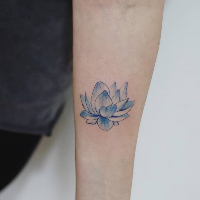 Blue Lotus Tattoo Ideas 36