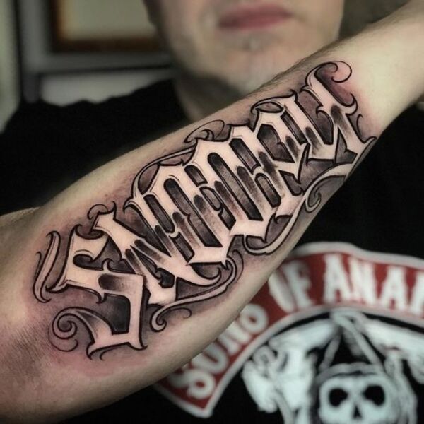 Sergio negative   blacklinect tatuadoresmexicanos guadalajara  letteringinsoul letters letteringtattoo lettering calligraphy  letteringart letteringleague letteringco letterstoliveby tattoos  tattoo handstyle mexicotattoo 