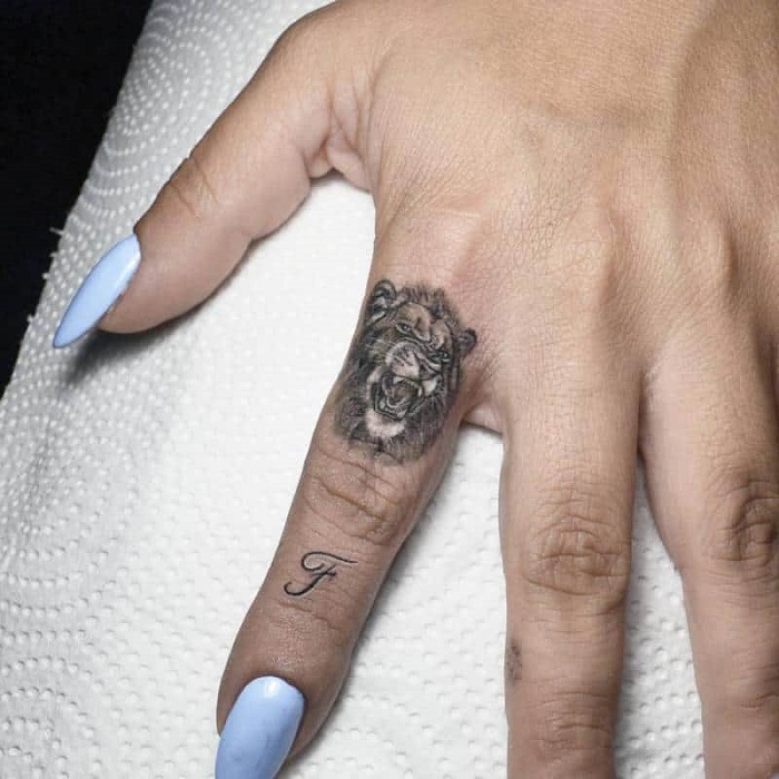 Lion Hand Tattoo Ideas 10