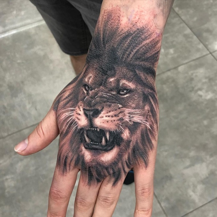 lion roaring tattoo