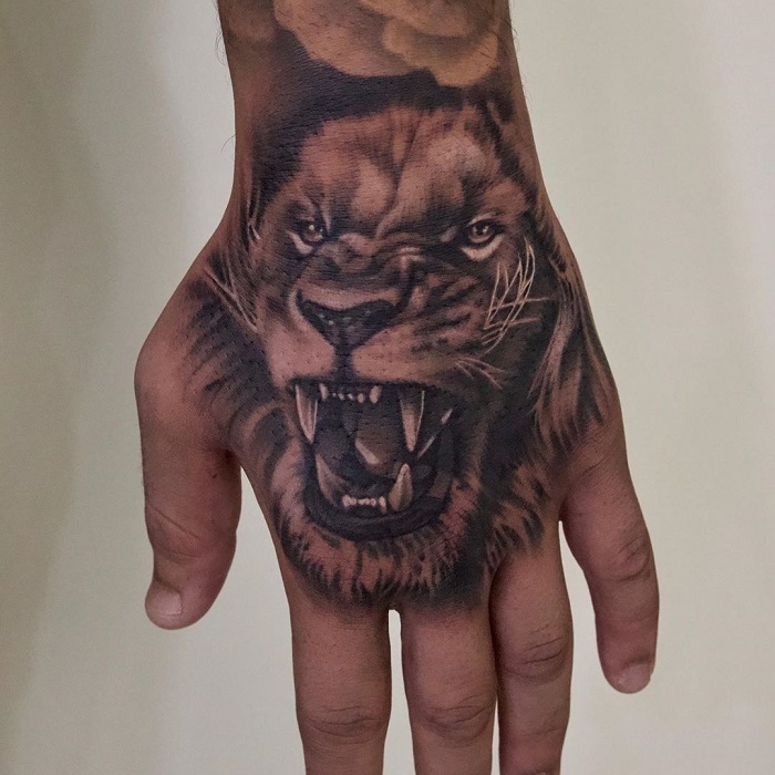 Top Lion Tattoos For Men On Hand Monersathe Com