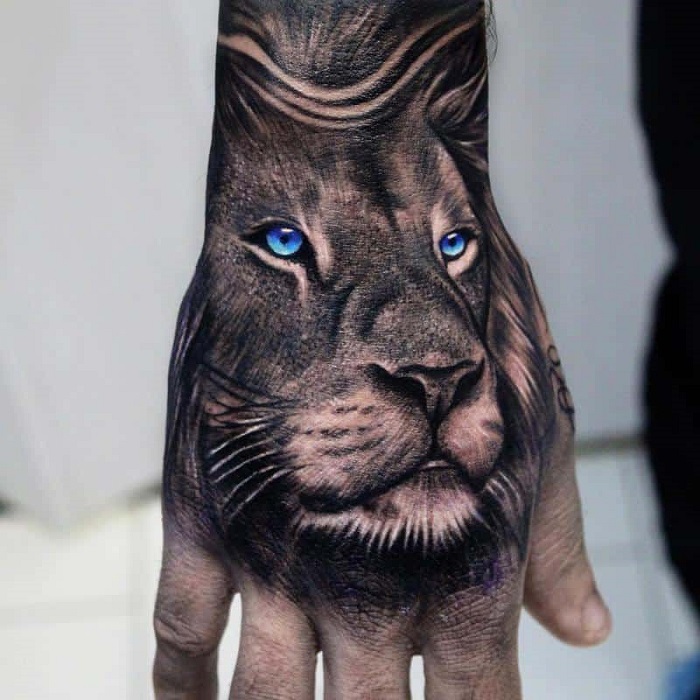 Lion Hand Tattoo Ideas 4