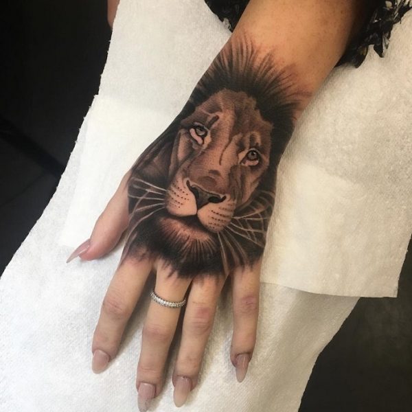 32 Best Lion Hand Tattoo Ideas - Read This First