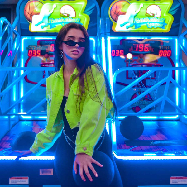 5 Neon Outfit Ideas - Read This First