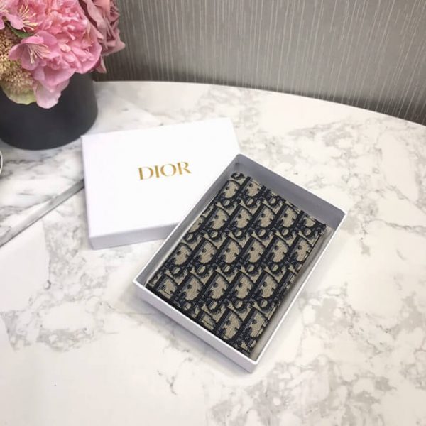 20 Best Designer Passport Holders Read This First