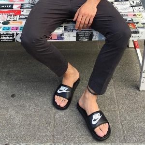 mens slides finish line