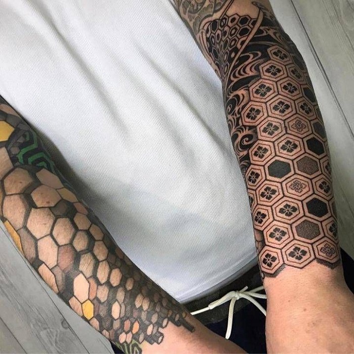 Best Honeycomb Tattoo Ideas 