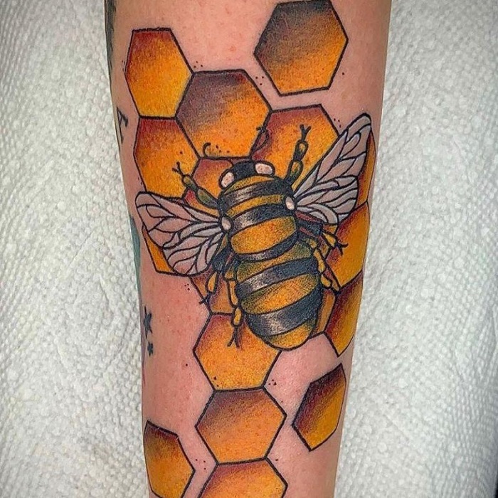 Best Honeycomb Tattoo Ideas 