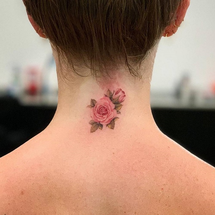 rose tattoos for women on back