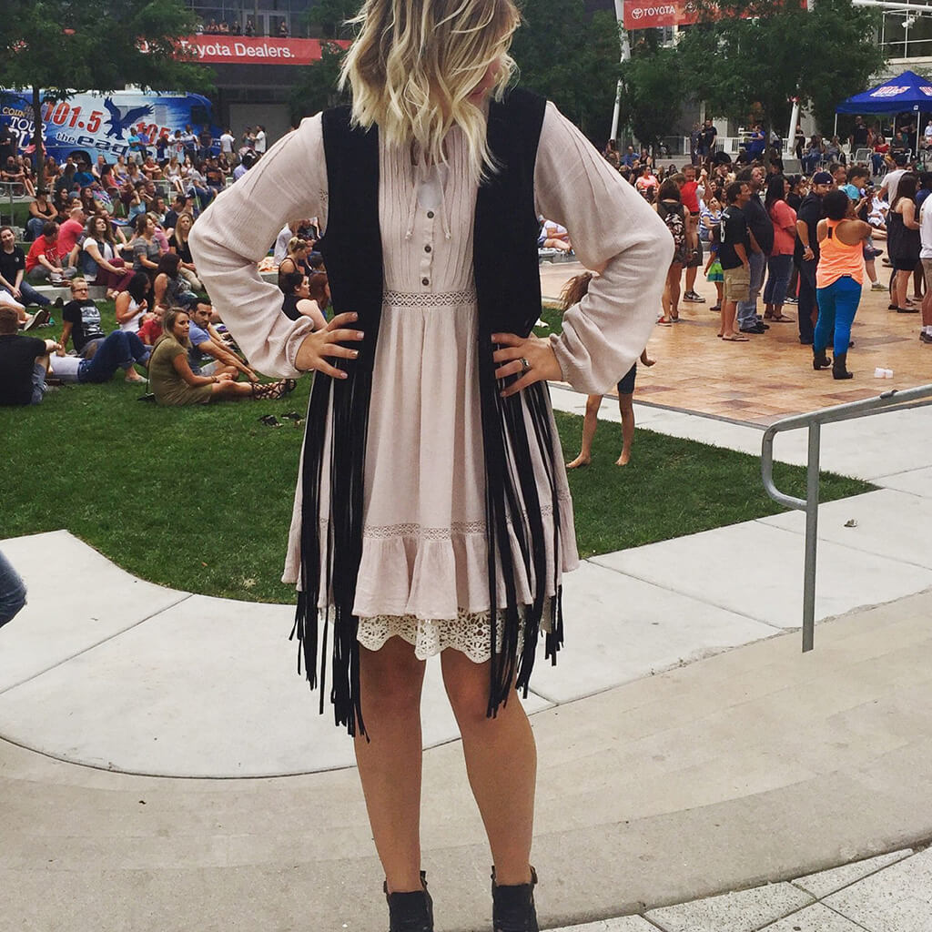 What To Wear To A Country Concert