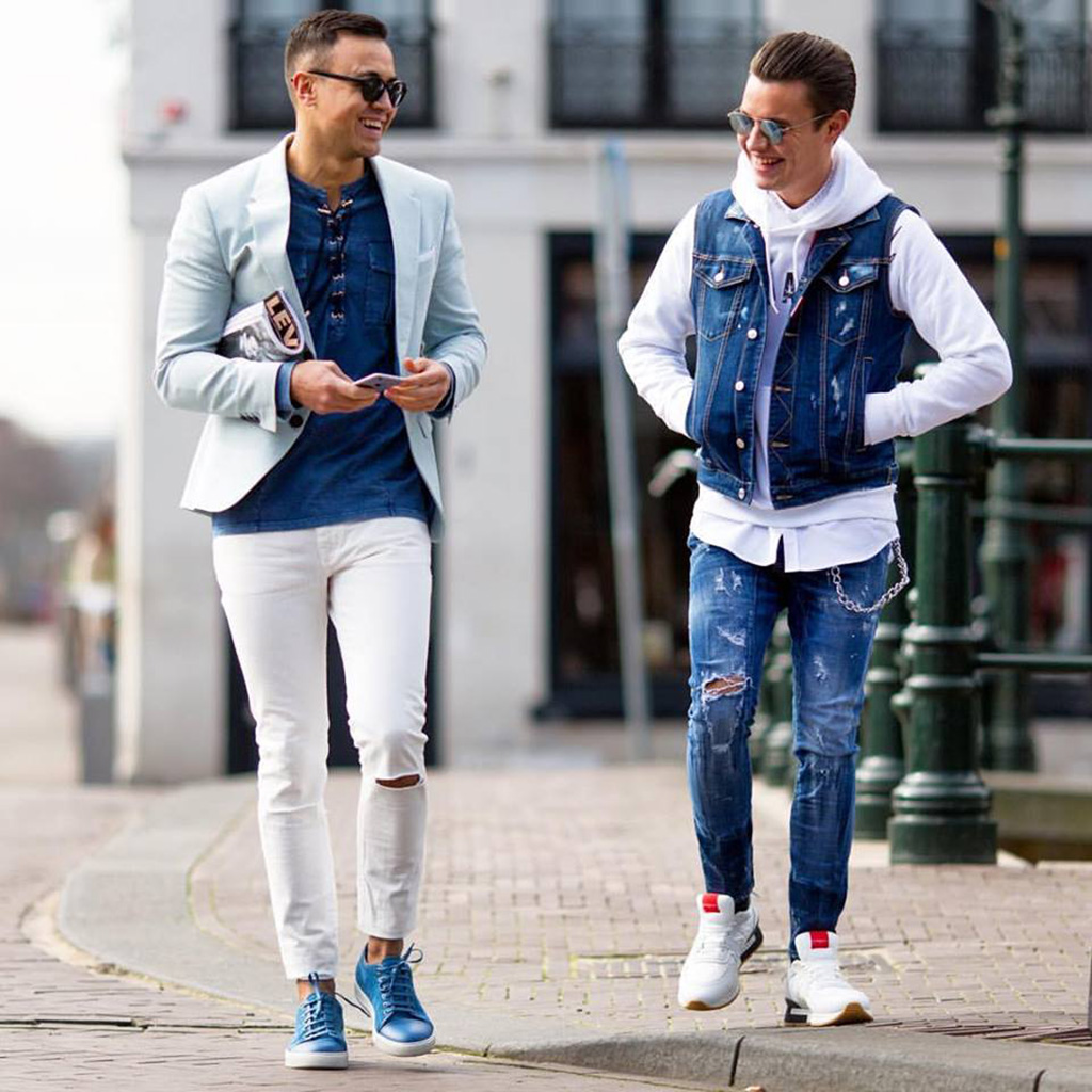 What To Wear With Dark Blue Jeans To Look Incredibly Stylish